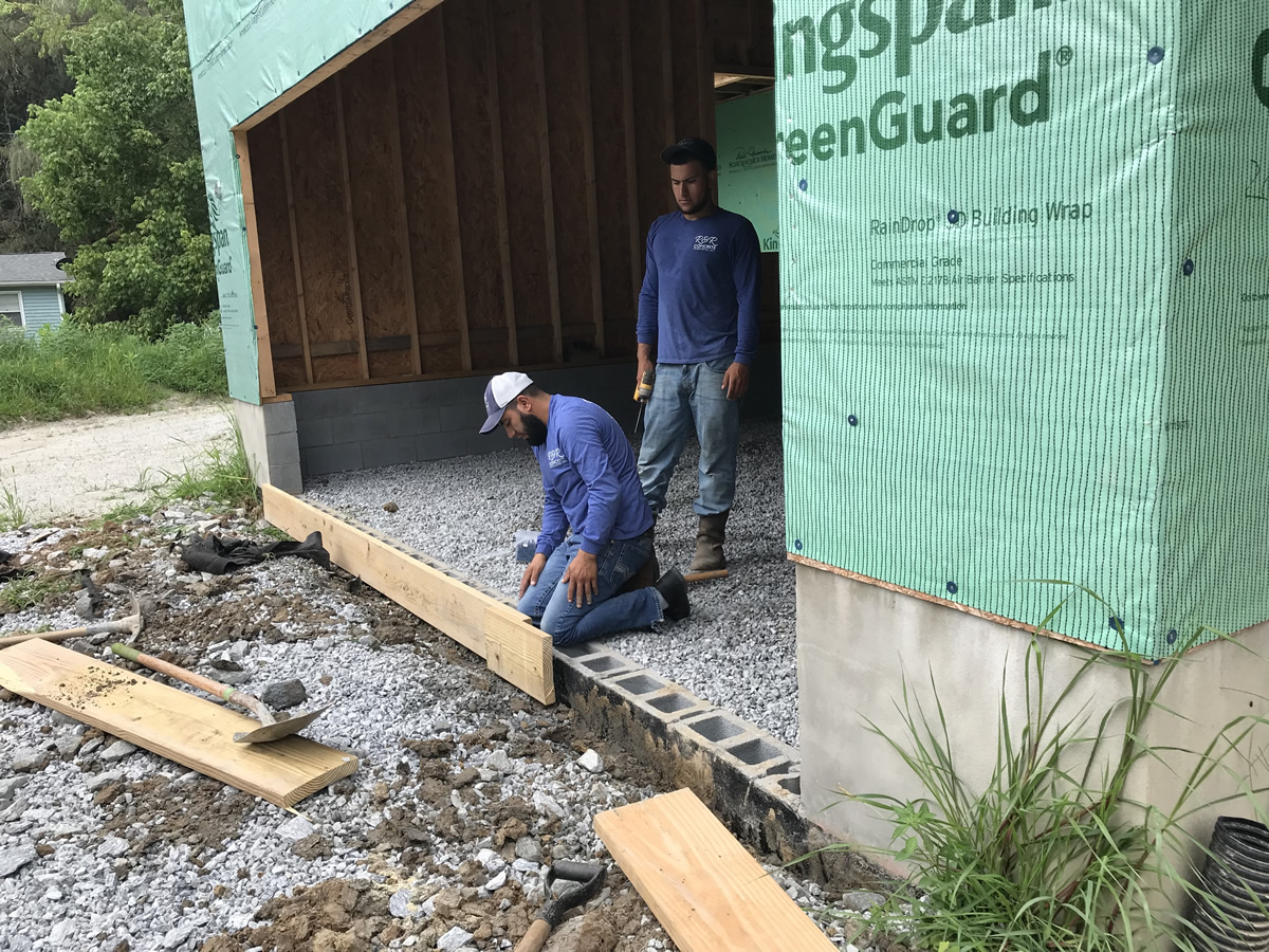 Preparing to Pour the Concrete Garage Floor - Project ... (1200 x 900 Pixel)